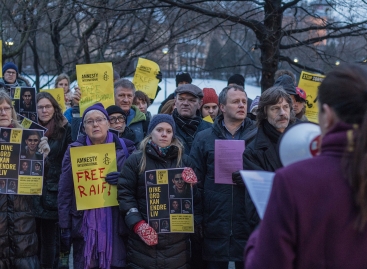 Una manifestazione a favore di Badawi fuori dell'Ambasciata dell'Arabia Saudita a Oslo, Norvegia